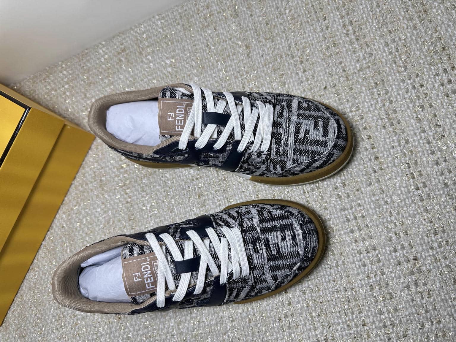 Fendi Sneaker-42